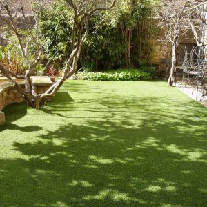 L'entretien du gazon synthétique