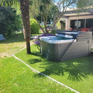 Pourquoi choisir le gazon synthétique pour votre jardin