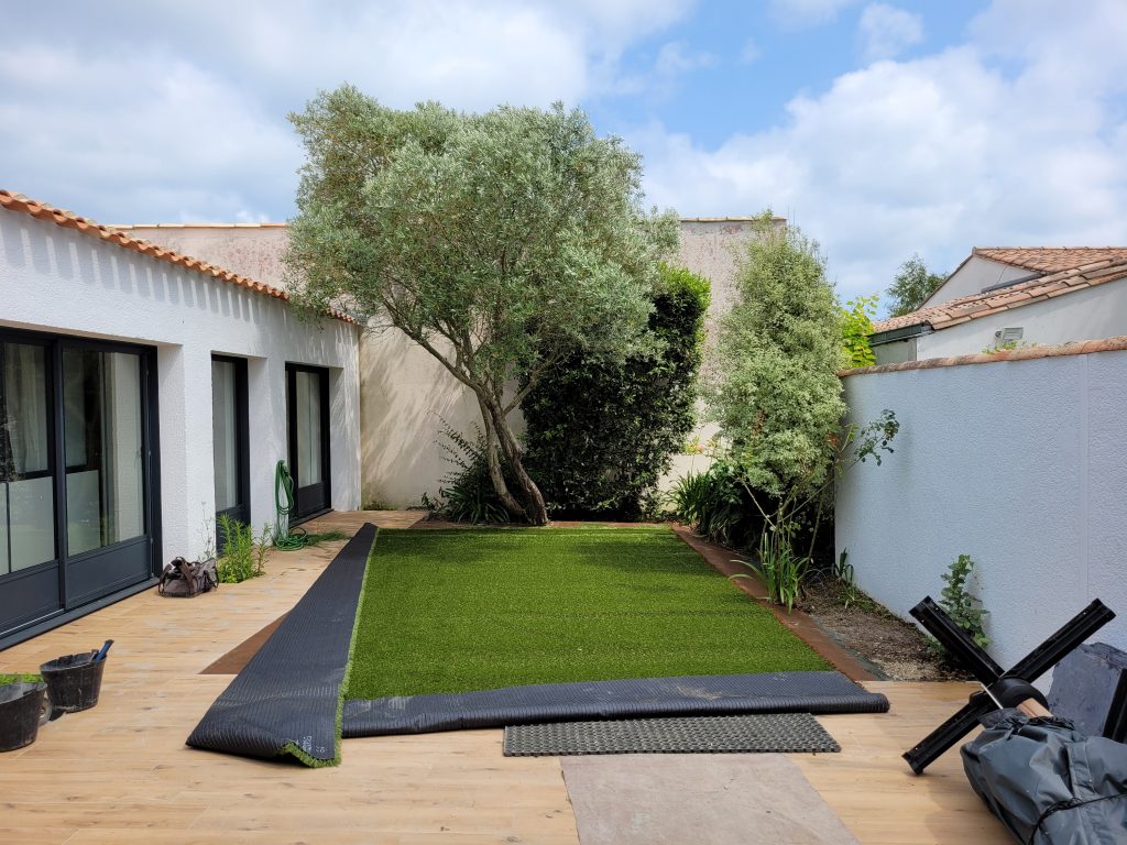 pose gazon synthetique specialiste 17