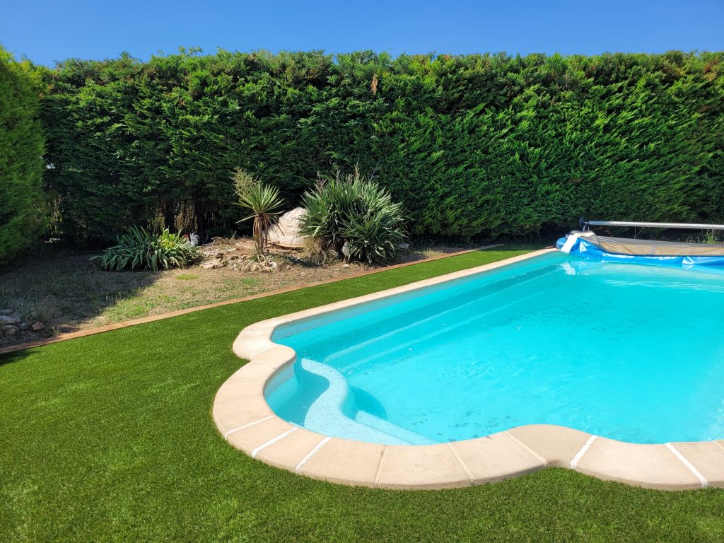 gazon synthetique naturel jardin mixte