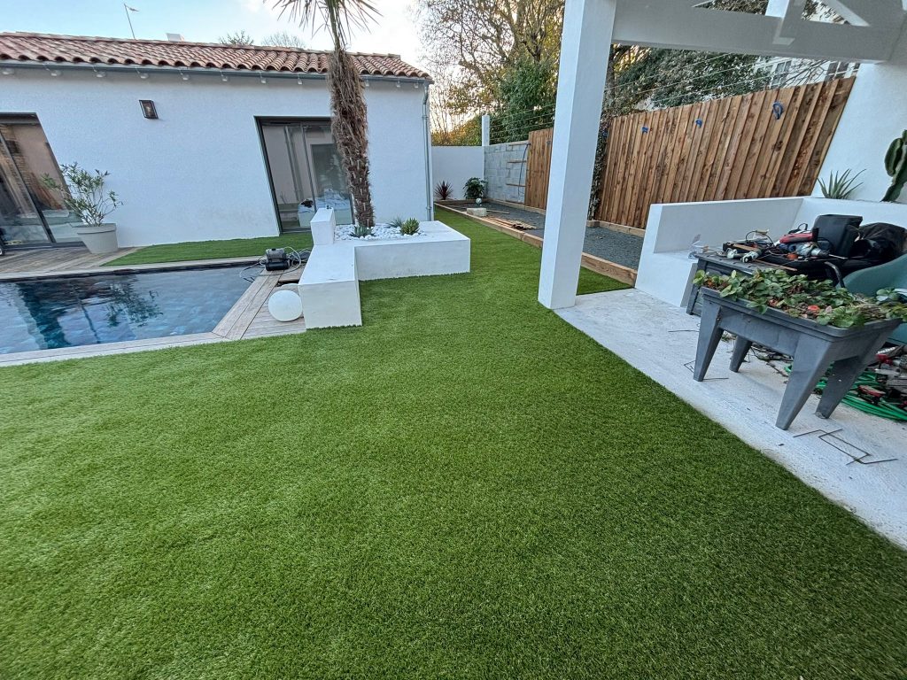 pose gazon synthetique quand