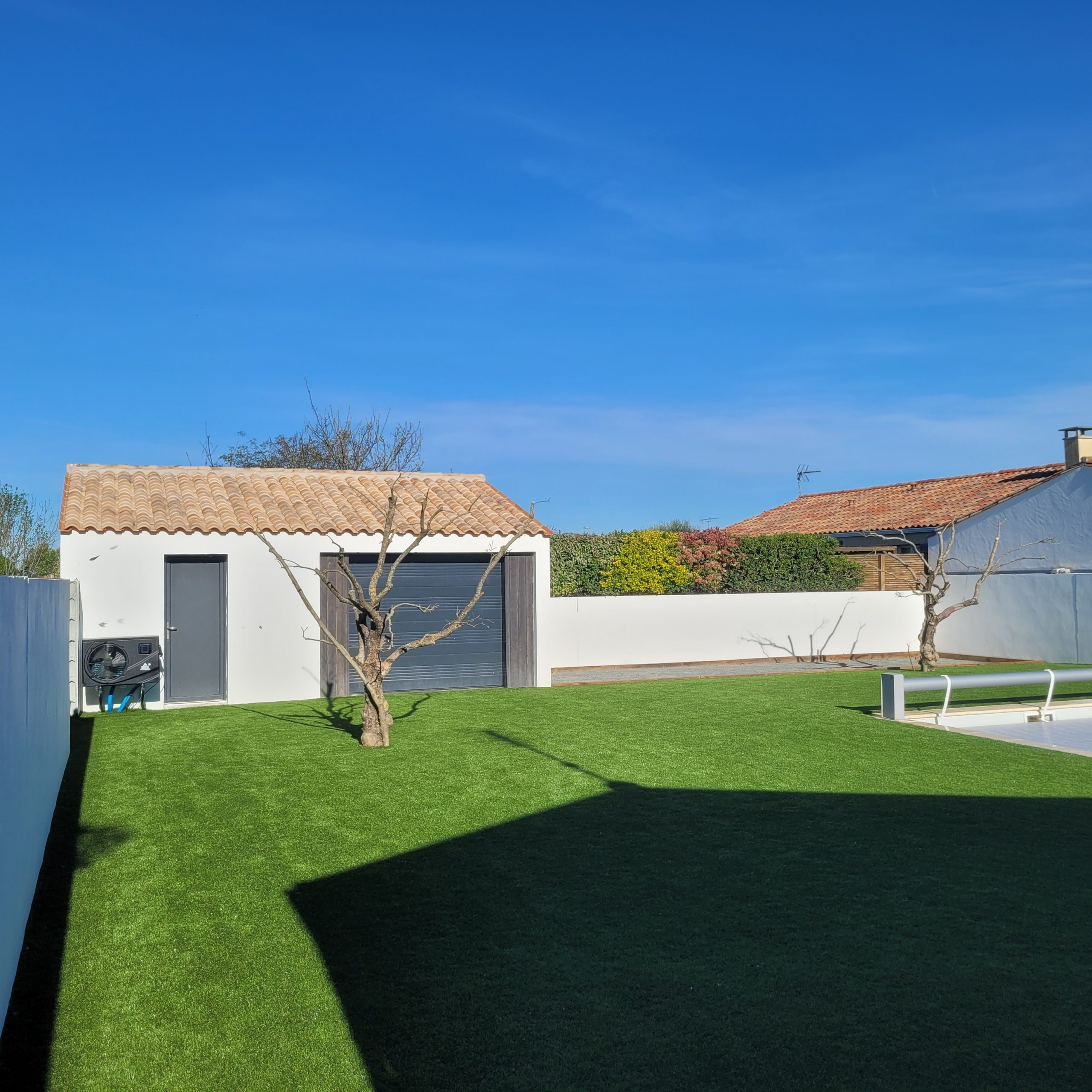 Meilleur gazon synthétique pour un jardin familial